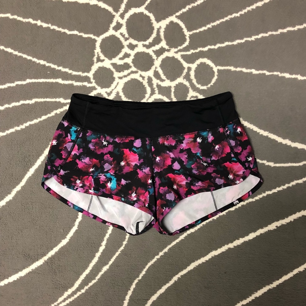 Lululemon speed shorts 2.5” size 4